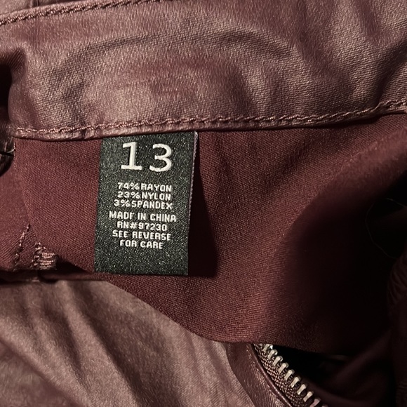 Almost famous Burgundy leather look pants - Picture 5 of 6